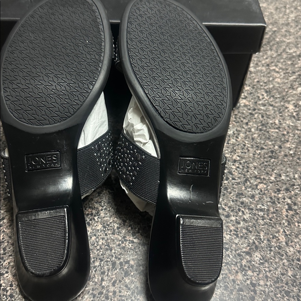 Jones New York Black Sandals - Picture 3 of 3